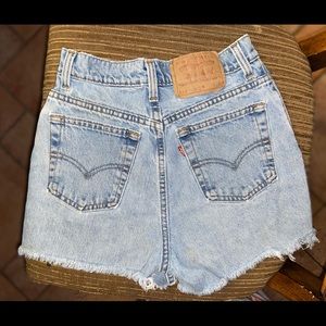 Levi’s 512 USA Cut Offs Sz 7